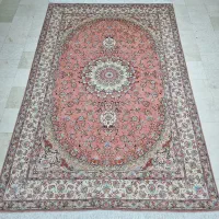 فرش تبریز ۵۰رج زمینه پیازی