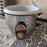 پلو پز|ظروف پخت‌وپز|مشهد, انقلاب|دیوار