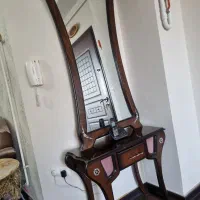 آینه قدی با میزش تمیزو با دوام|آینه|تبریز, |دیوار