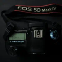 دوربین کانن 5d mark 4 و لنز 50 f 1.4 تمیز|دوربین عکاسی و فیلمبرداری|کرمانشاه, |دیوار