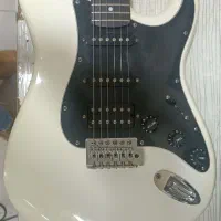 فروش فوری گیتار الکتریک|گیتار، بیس، امپلیفایر|بندرعباس, |دیوار