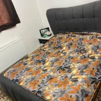 تخت دونفره همراه با تشک