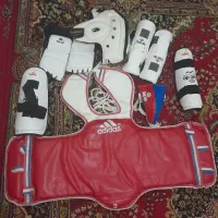 فروش فوری لباس و تمام وسایل تکواندو|تجهیزات ورزشی|مهدی شهر, |دیوار