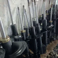 کمک فنر وتراش دیسک ترمز (روی خودرو)