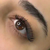 مژه کار حرفه ای