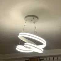 دوعدد لوستر کاملا سالم|لوستر و چراغ آویز|رشت, یخسازی|دیوار