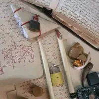 کتاب مذهبی مشکلی که کسی حل نکرده اینجا تموم میشه،