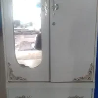 کمد اولی ۲میلیون تومان کمد دومی ۵۰۰تومت