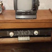رادیو قدیمی کلکسیونی
