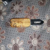 همه چاقوهامو میدم   ۲۵۰ به دلیل مشکل مالی