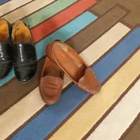 کفش سایز ۴۲عسلیه مشکی سایز  ۴۰چرم درحد نو|کیف، کفش، کمربند|یزد, |دیوار