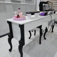 میز ناخن ۲ نفره|آرایشگاه و سالن‌های زیبایی|مشهد, چهارچشمه|دیوار