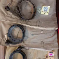 کفش و شلوار کتان کار