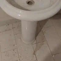 روشویی پایه دار