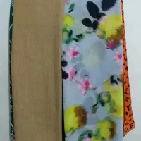 تعدادی روسری وشومیز|لباس|رباط‌کریم, رباط‌کریم|دیوار