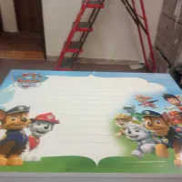 یک عدد میز تحریر