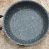 قابلمه و تابه عروس|ظروف پخت‌وپز|برخوار, |دیوار