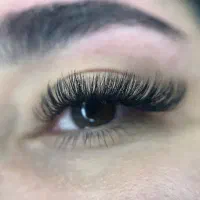 اکستنشن مژه تخصصی در رشت