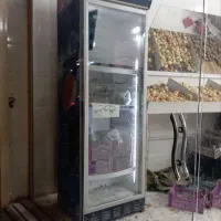 یخچال فروشگاهی تمیز