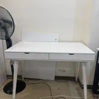 میز تحریر سفید