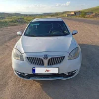 برلیانس ۳۳۰اتومات موتور بزرگ
