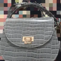 تعدادی وسایل و لباس|حراج|بروجرد, |دیوار