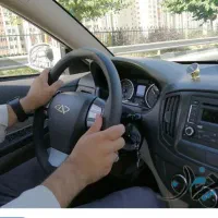اموزش رانندگی توسط خانم واقا ساعتی ۵۰۰ تومن
