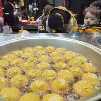 فر کار فلافل زن کارگر ساده