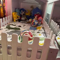 تخت خواب کلبه ای