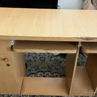 میز MDF کامپیوتر کشو و کمد دار سالم و محکم