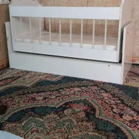 یک عدد تخت بچه|تخت و صندلی بچه|مشهد, توس (بلوار توس)|دیوار