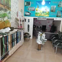 میز مدیریت و صندلی انتظار کولر گازی