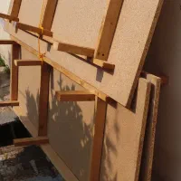 نئوپان زیر تخت
