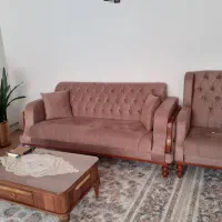 مبل 10نفرە با میز و عسلی در حد نو سە ماە کارکردە