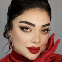 30%آف میکاپ حرفه ای کاشت ناخن حرفه ای تخصصی وآموزش