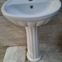 روشویی پایه دار
