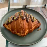 سالن کار و ویتر خانم و آقا