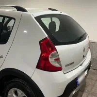 رنو ساندرو استپوی آخر ۱۳۹۶سنددست اول ۱۰۰٪ بدون رنگ|خودرو سواری و وانت|تهران, کامرانیه|دیوار