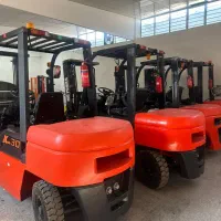 لیفتراک دیزل دنده ای 3 تن 2 کشو