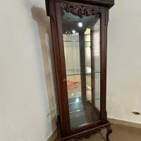 ویترین چوب گردو