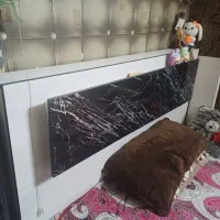 تخت در حد نو