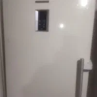 یخچال و فریزر سالم درحد نوبعلت کمبود جا