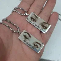 حک چهره و حک چشم یار روی پلاک گردنبند با کیفیت