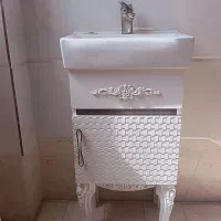 روشویی با آینه کاملا سالم