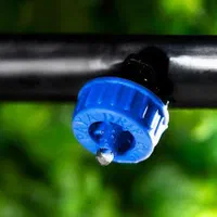 سیستم‌های آبیاری قطره ای و بارانی اتوماتیک و ساده