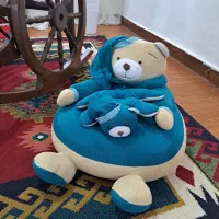 صندلی کودک و عروسک