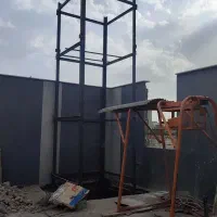 ب یک نیروی کاری نیمه جوشکار