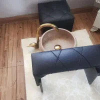 وسایل آرایشگری صندلی پدیکور و میزش