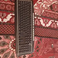 کیبورد کامپوتر سالم