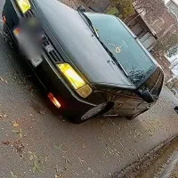 ۴۰۵ مدل ۸۲ مشکی